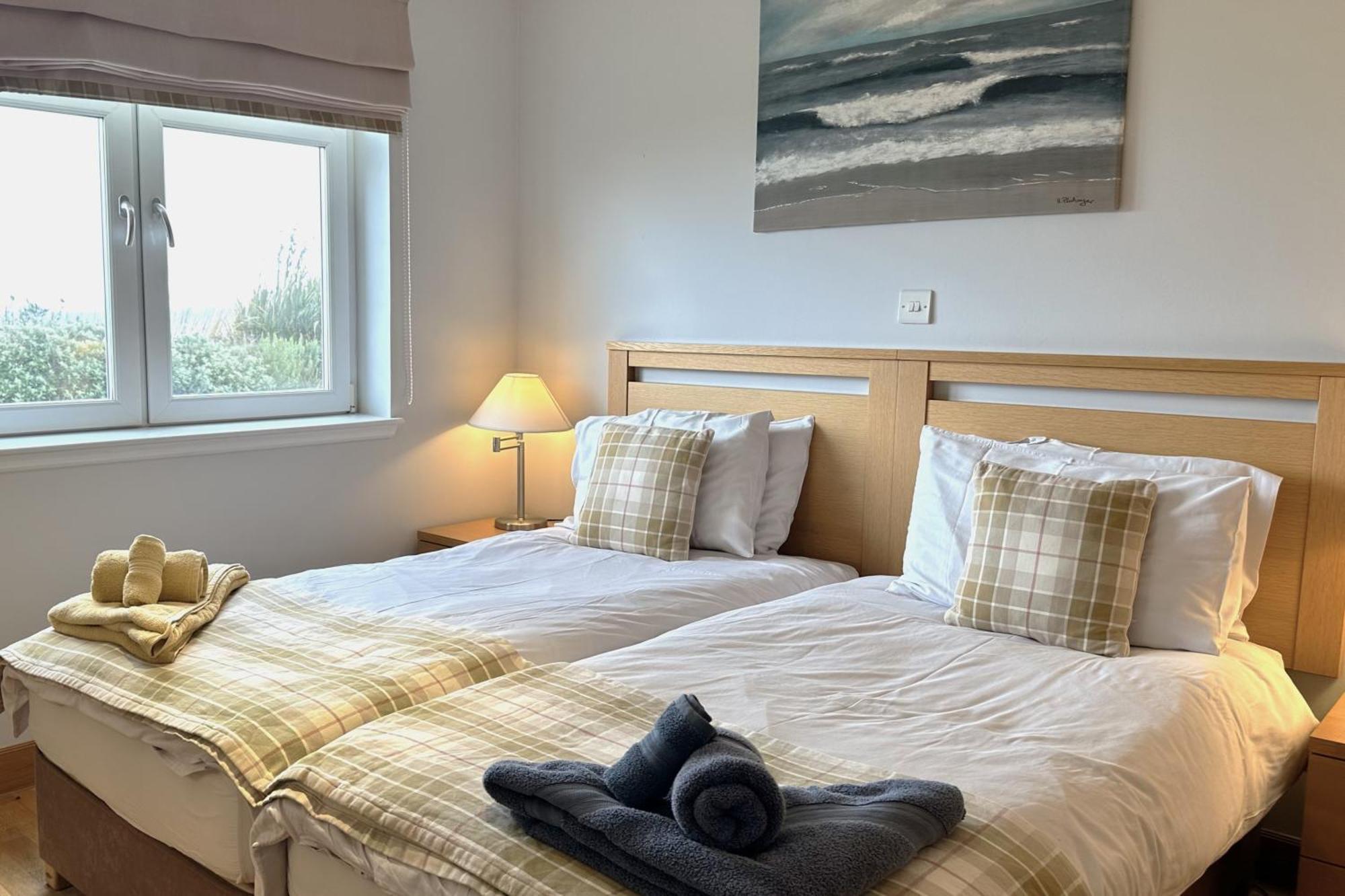 No2 The Links Apartment, Brora Kültér fotó
